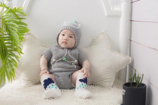 云南宝宝揉眼睛是怎么回事 云南宝宝揉眼睛是怎么回事